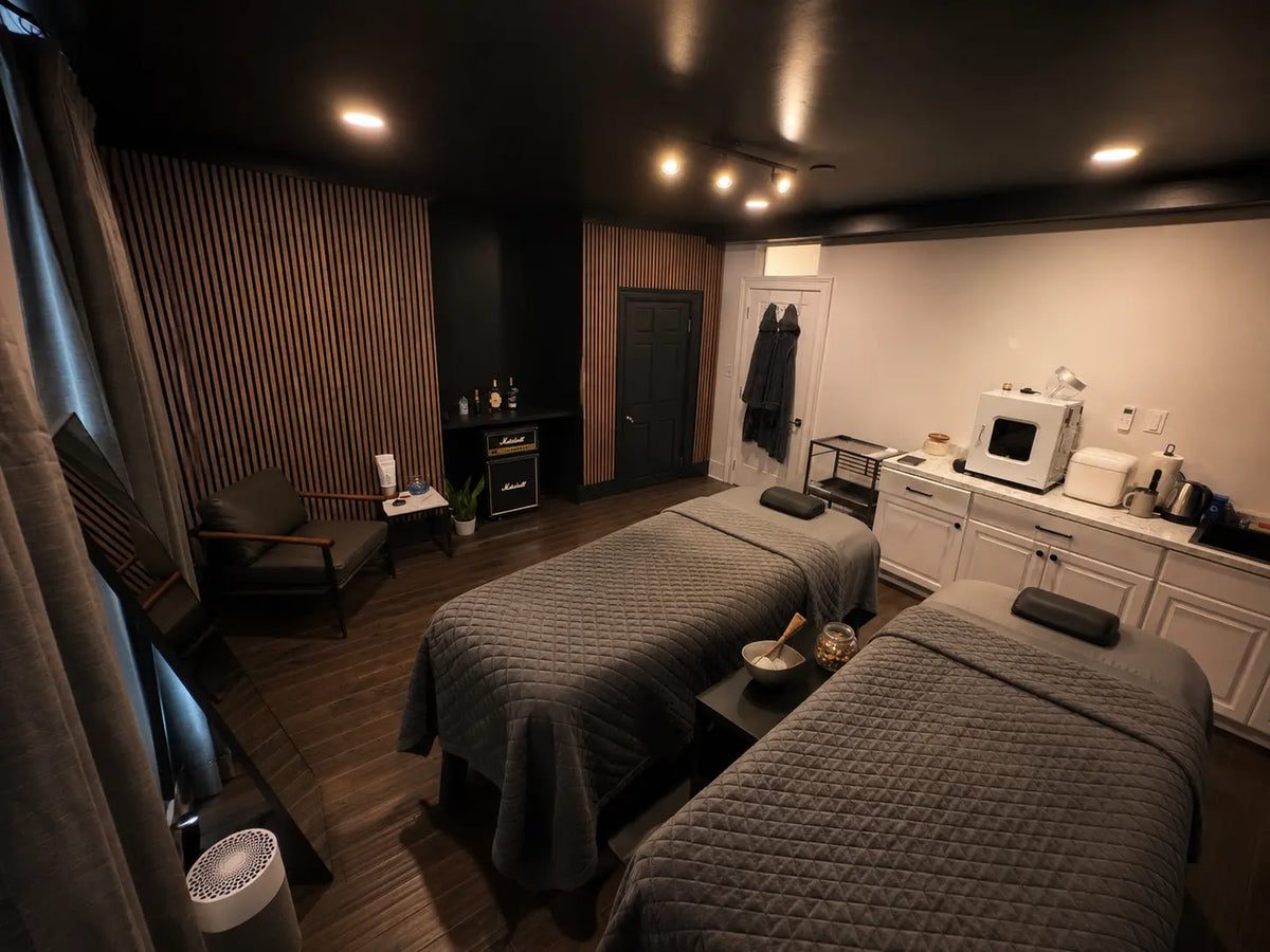 Couple's Facial treatment room 
